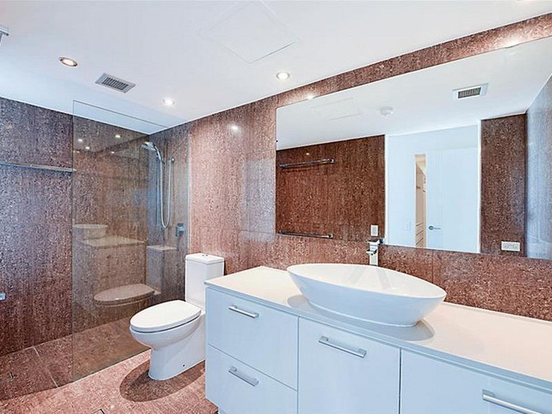 40/3534 Main Beach Parade, Main Beach QLD 4217