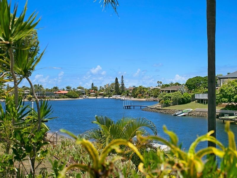 49 Blair Athol Crescent, Sorrento QLD 4217