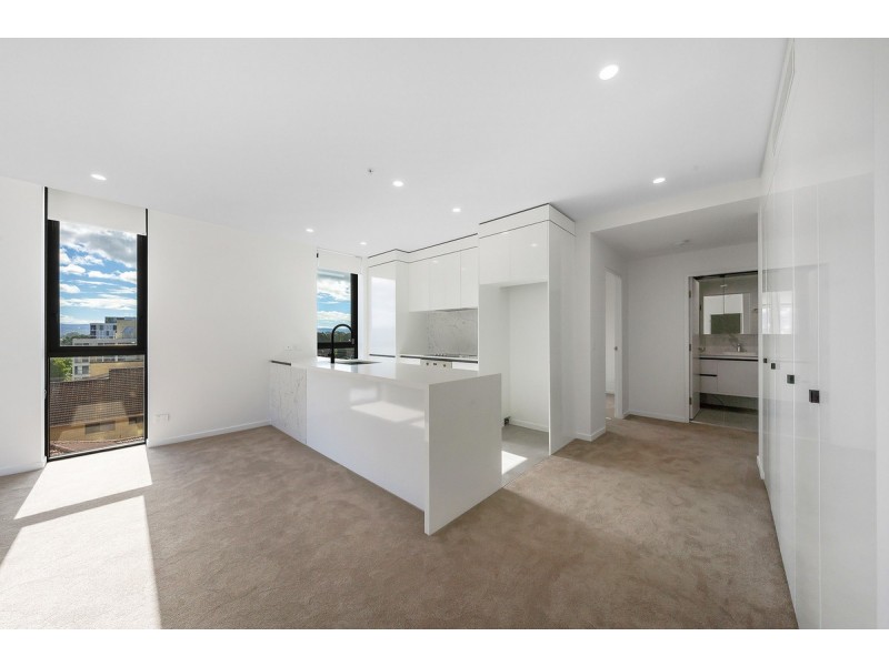 13/16-18 Chelsea Avenue, Broadbeach QLD 4218