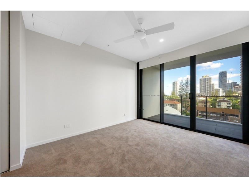 13/16-18 Chelsea Avenue, Broadbeach QLD 4218