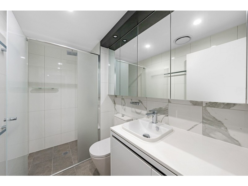 13/16-18 Chelsea Avenue, Broadbeach QLD 4218