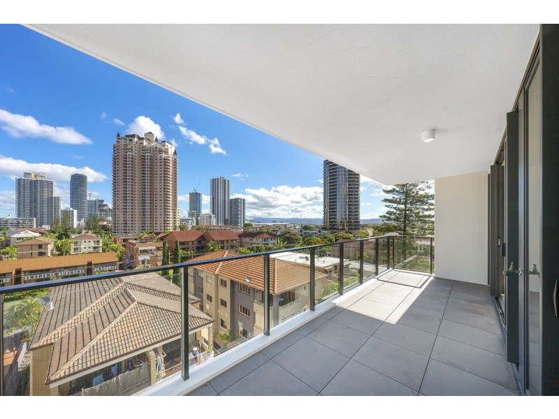 13/16-18 Chelsea Avenue, Broadbeach QLD 4218
