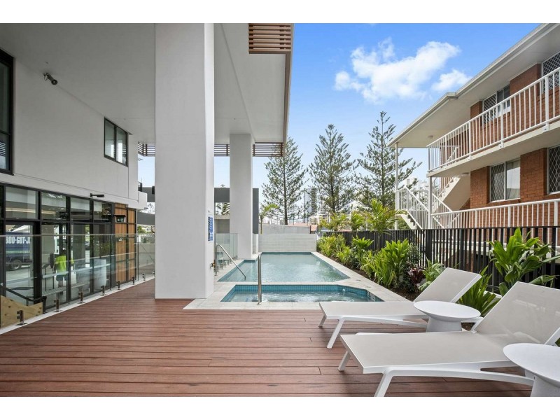 13/16-18 Chelsea Avenue, Broadbeach QLD 4218