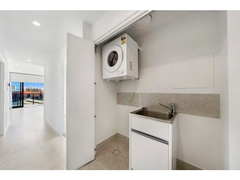 306/28 Second Avenue, Broadbeach QLD 4218