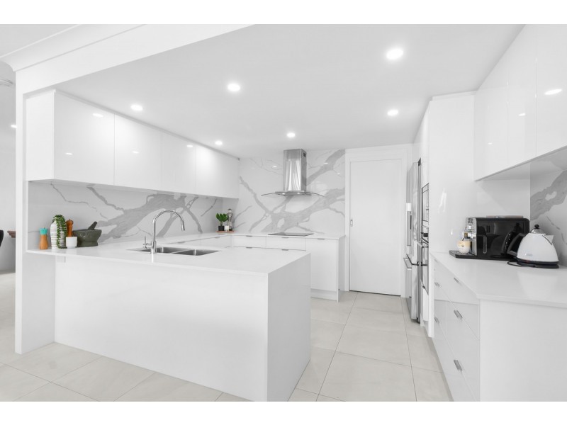 39/3 Lee Road, Runaway Bay QLD 4216