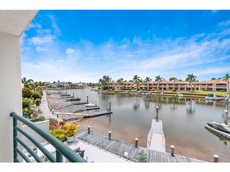 39/3 Lee Road, Runaway Bay QLD 4216