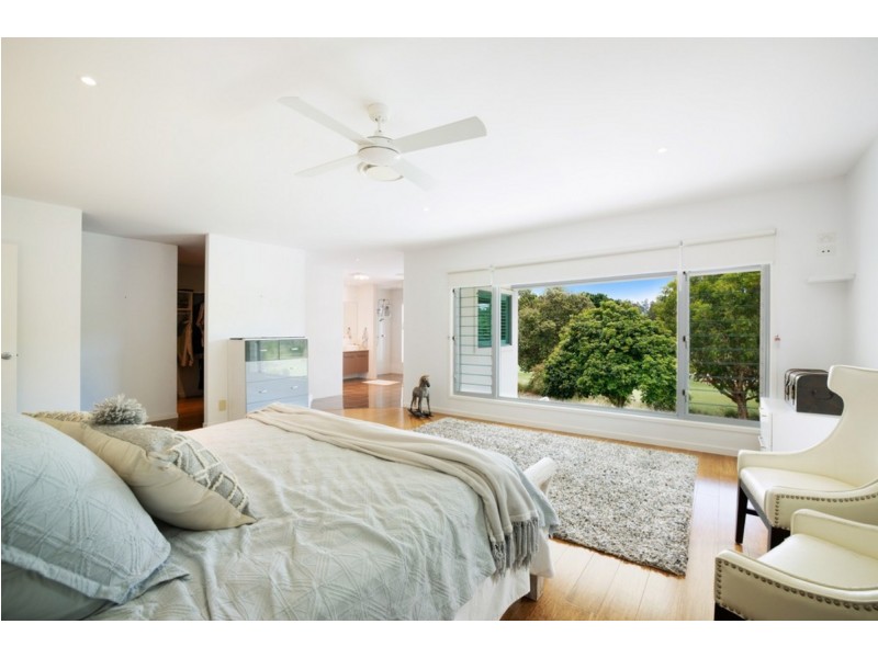 44 Lakelands Drive, Merrimac QLD 4226