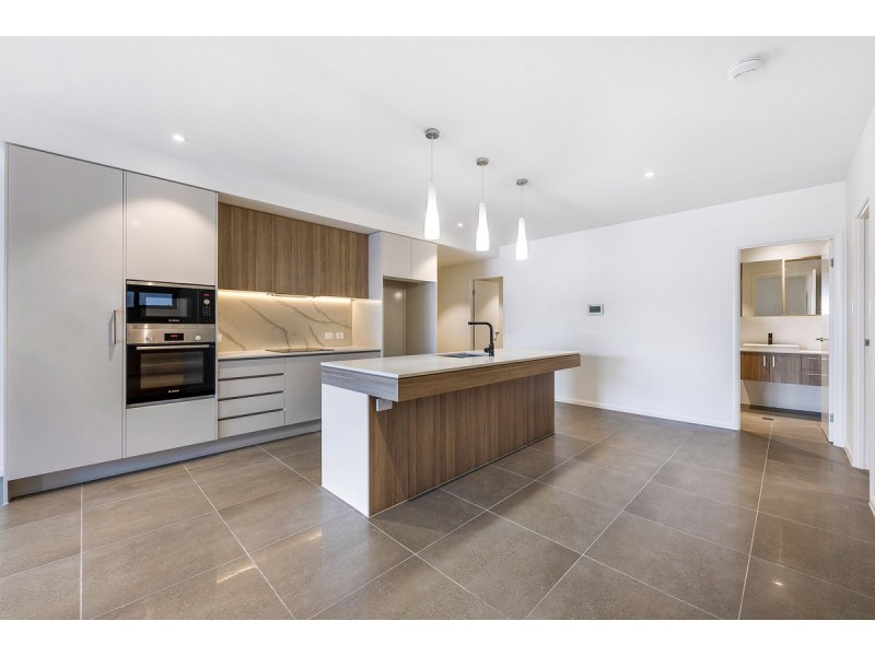 106/601 Glades Drive, Robina QLD 4226