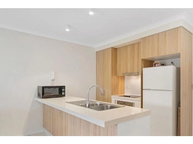 101/8 Norman Street, Southport QLD 4215