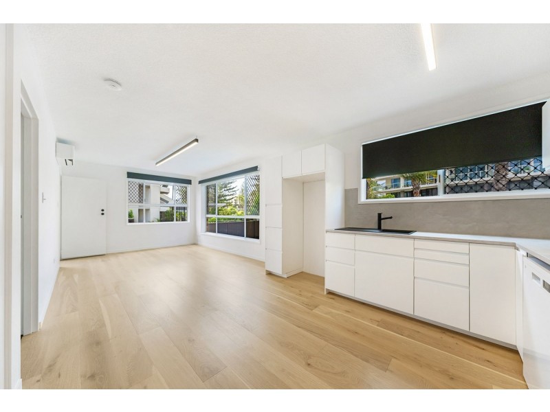 1/27 Enderley Avenue, Surfers Paradise QLD 4217