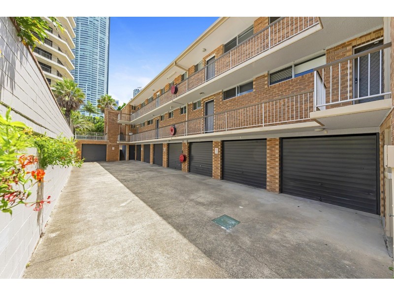 1/27 Enderley Avenue, Surfers Paradise QLD 4217