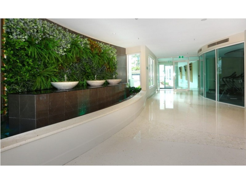 94/326 Marine Parade, Labrador QLD 4215