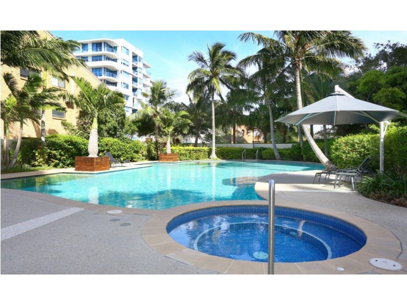 94/326 Marine Parade, Labrador QLD 4215