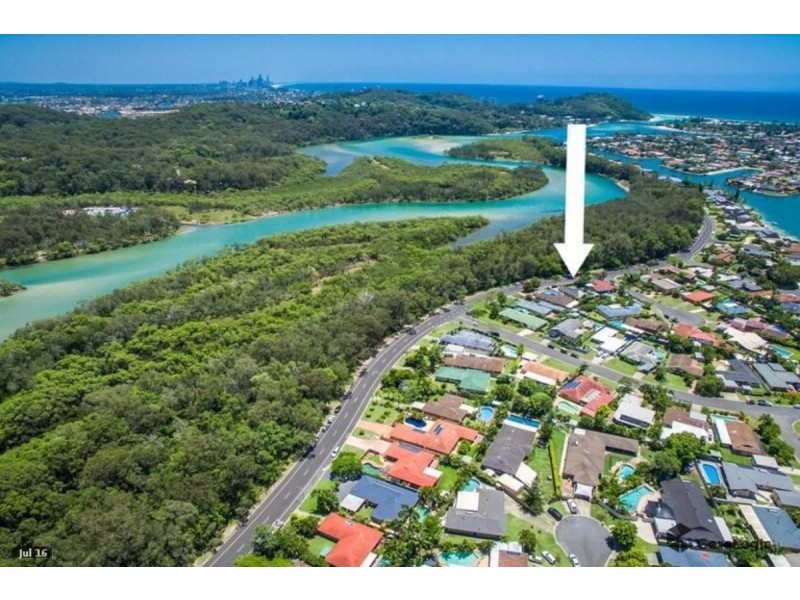 182 Tallebudgera Drive, Palm Beach QLD 4221