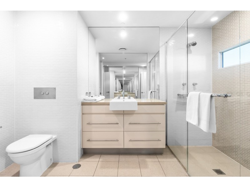 3003/89 Surf Parade, Broadbeach QLD 4218