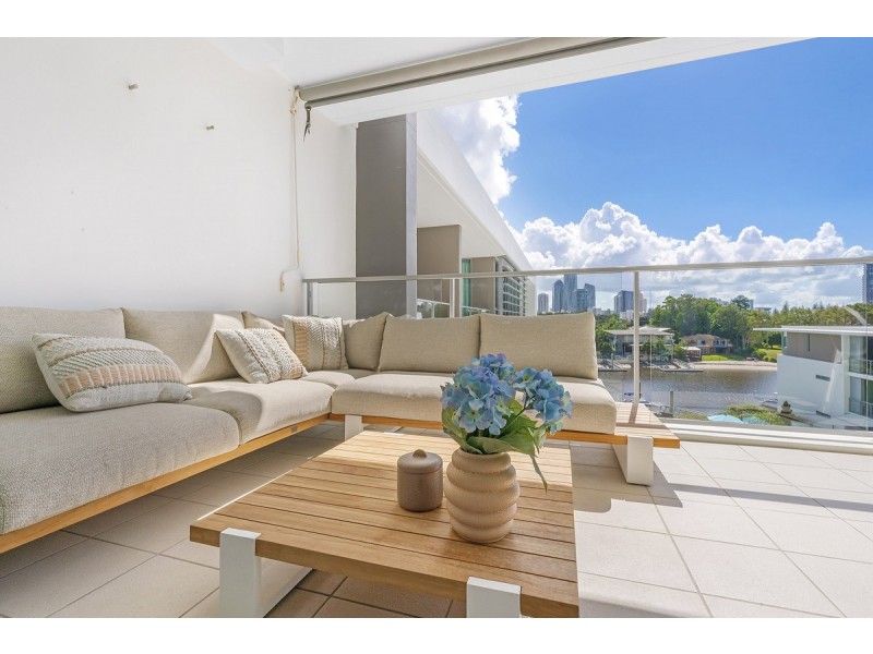 2313/33 T E Peters Drive, Broadbeach Waters QLD 4218