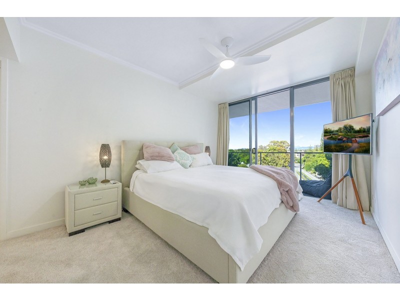 2313/33 T E Peters Drive, Broadbeach Waters QLD 4218