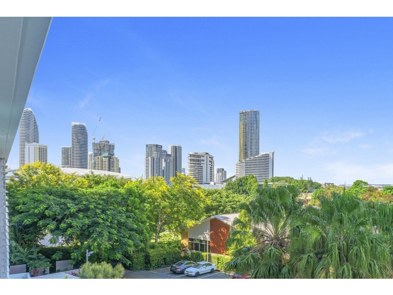 2313/33 T E Peters Drive, Broadbeach Waters QLD 4218