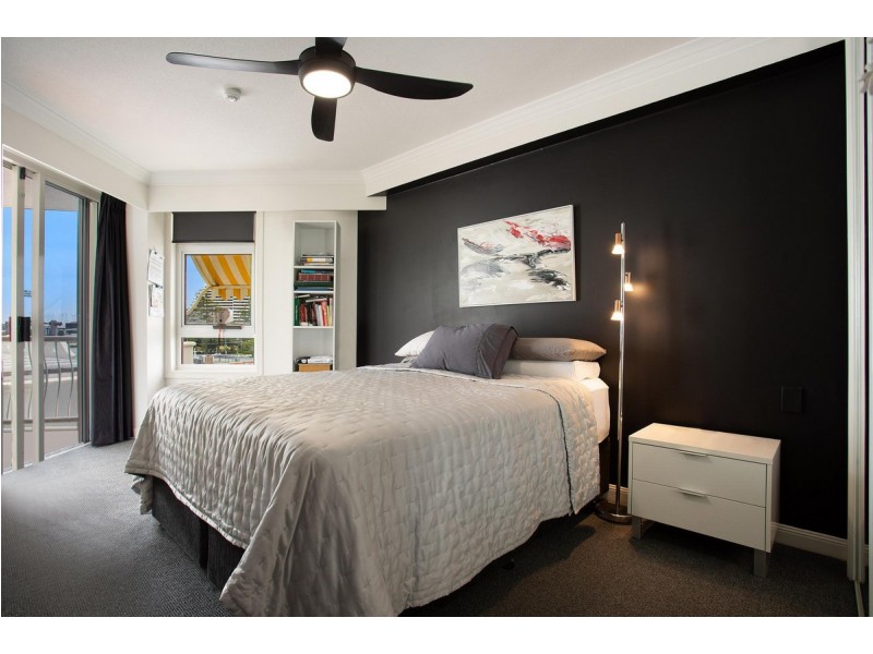 2302/24-26 Queensland Avenue, Broadbeach QLD 4218