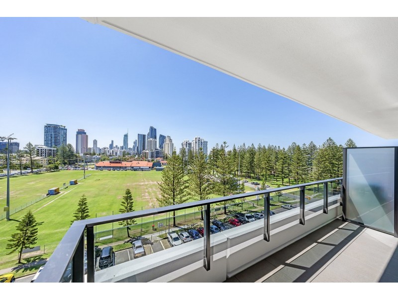 20/16-18 Chelsea Avenue, Broadbeach QLD 4218