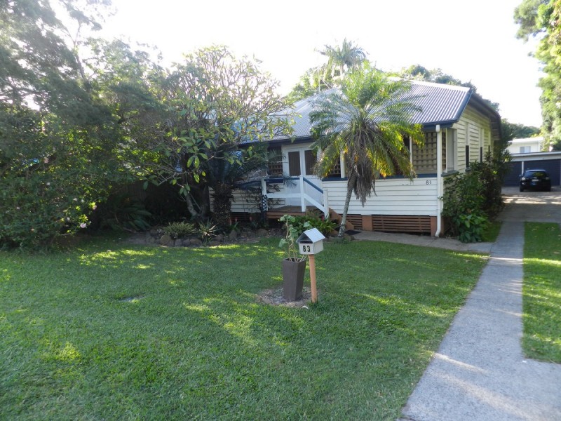 83 Robert Street, Labrador QLD 4215