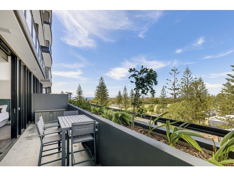 303/185 Old Burleigh Road, Broadbeach QLD 4218
