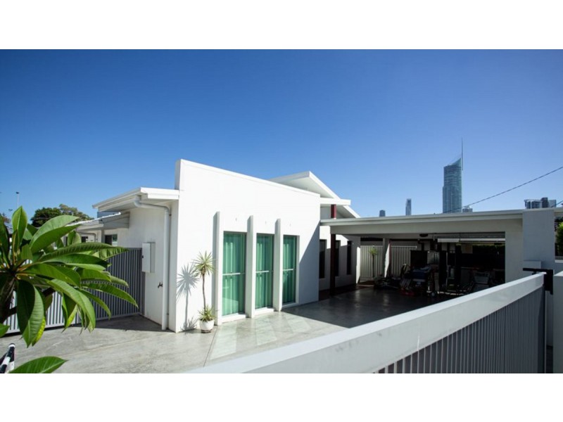 35 Brindisi Avenue, Surfers Paradise QLD 4217