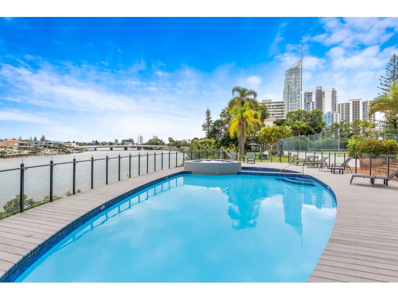 68/2940 Gold Coast Highway, Surfers Paradise QLD 4217
