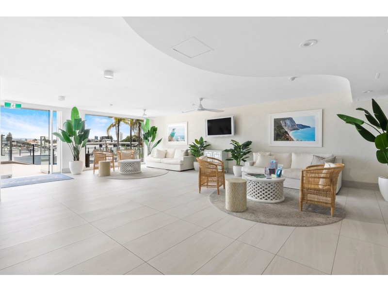 68/2940 Gold Coast Highway, Surfers Paradise QLD 4217