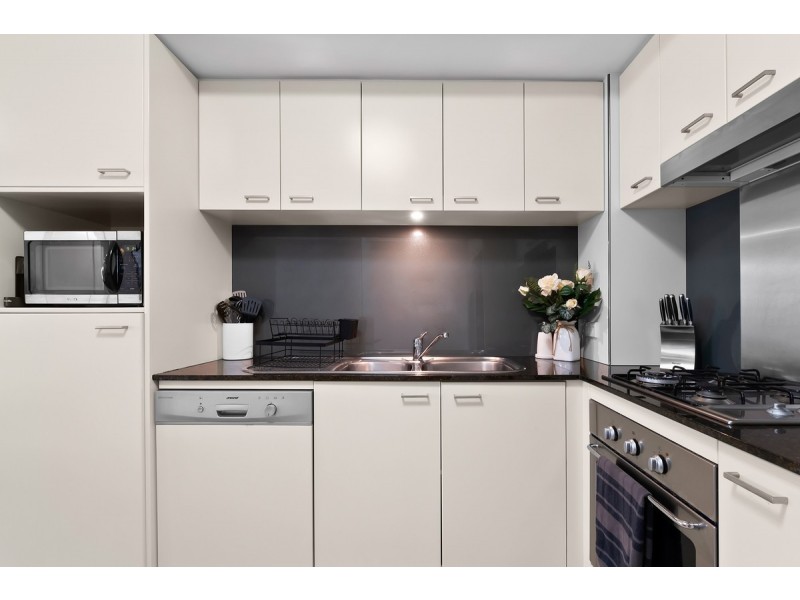 504/2685-2689 Gold Coast Highway, Broadbeach QLD 4218