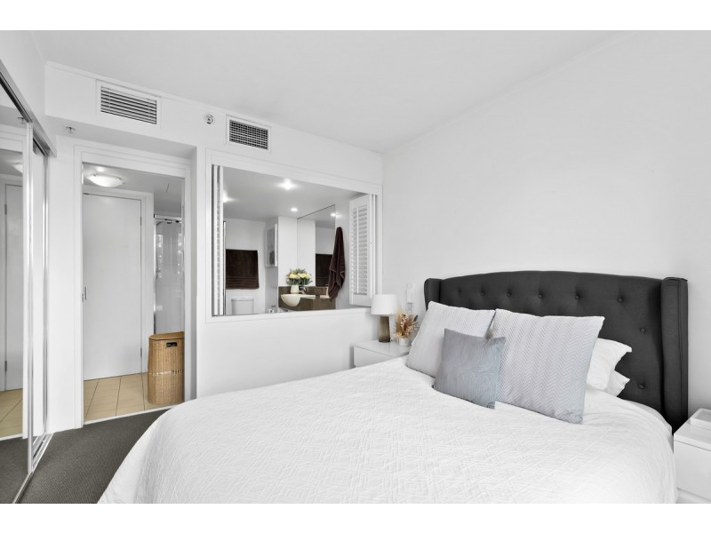 504/2685-2689 Gold Coast Highway, Broadbeach QLD 4218