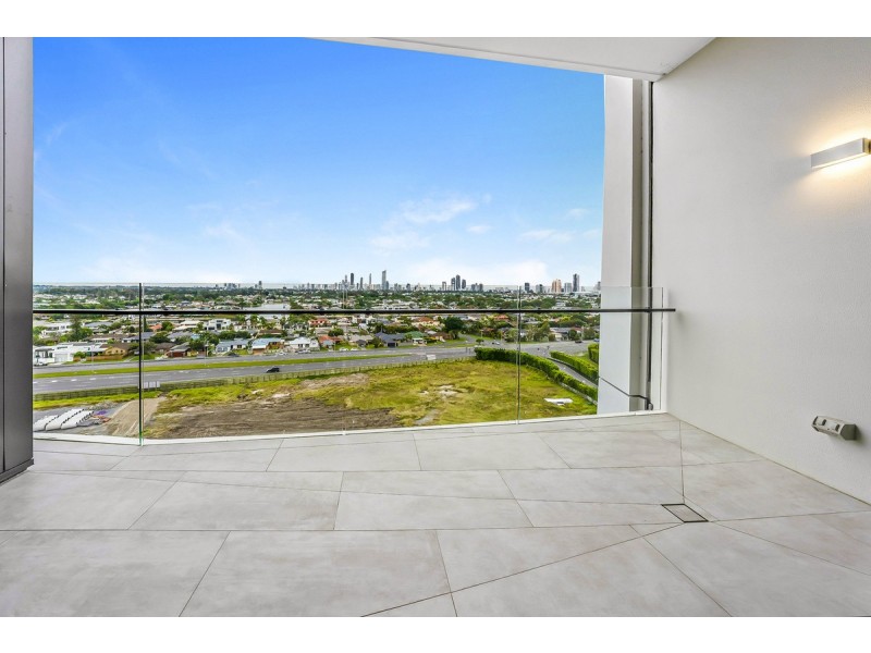 11104/2 The Lanes Boulevard, Mermaid Waters QLD 4218