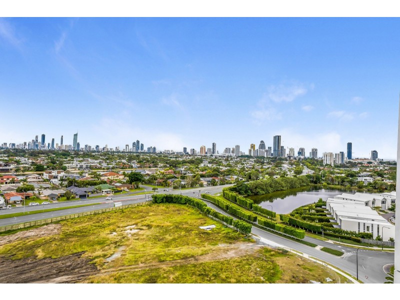 11104/2 The Lanes Boulevard, Mermaid Waters QLD 4218