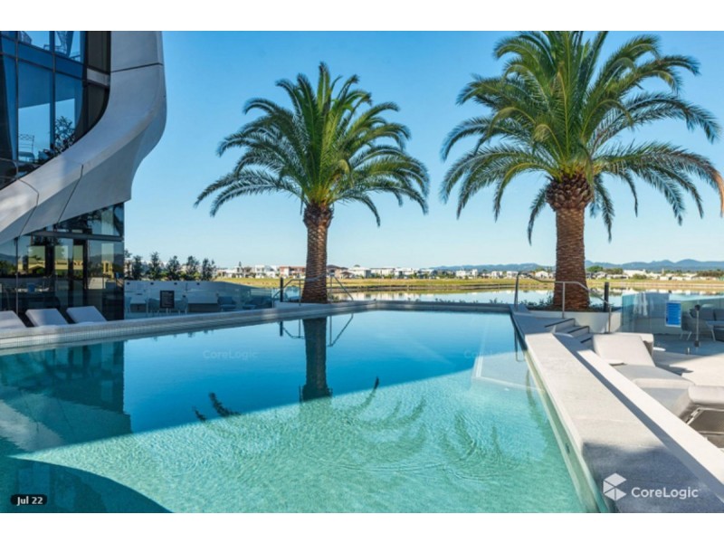 11104/2 The Lanes Boulevard, Mermaid Waters QLD 4218