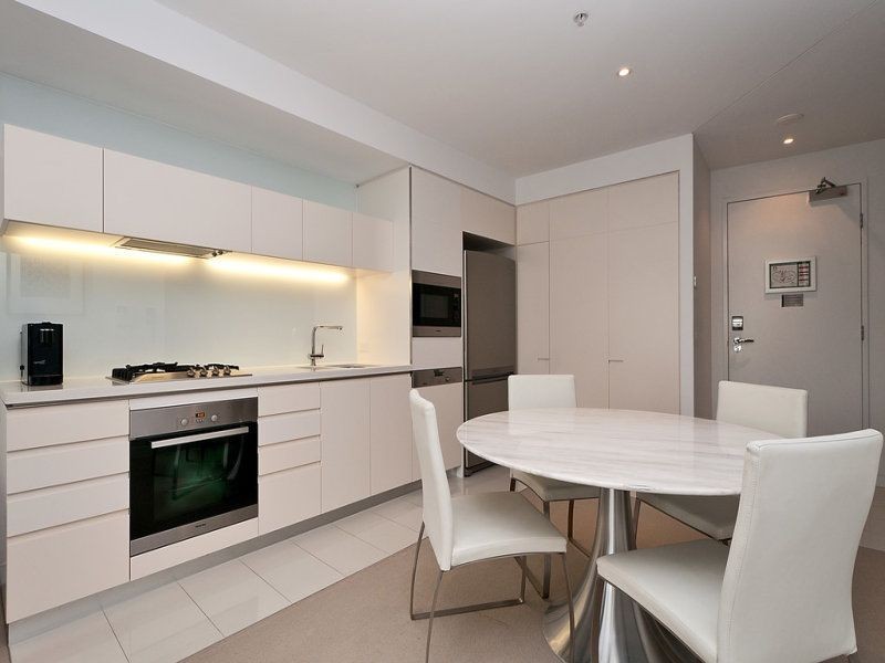 22505/4 Charles Avenue, Broadbeach QLD 4218