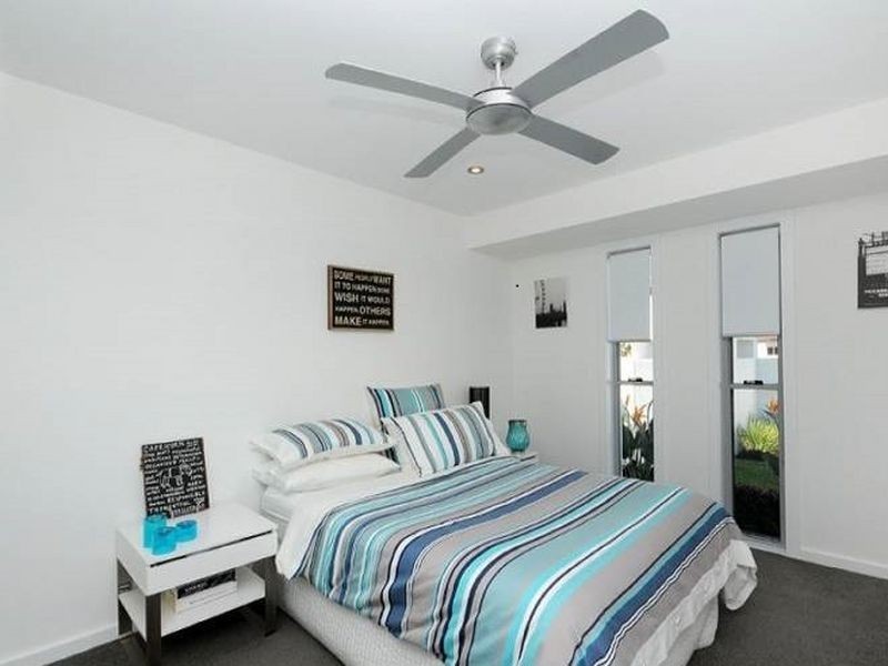 5 Kurrawa Avenue, Mermaid Beach QLD 4218