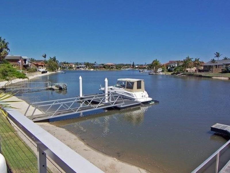 5 Kurrawa Avenue, Mermaid Beach QLD 4218