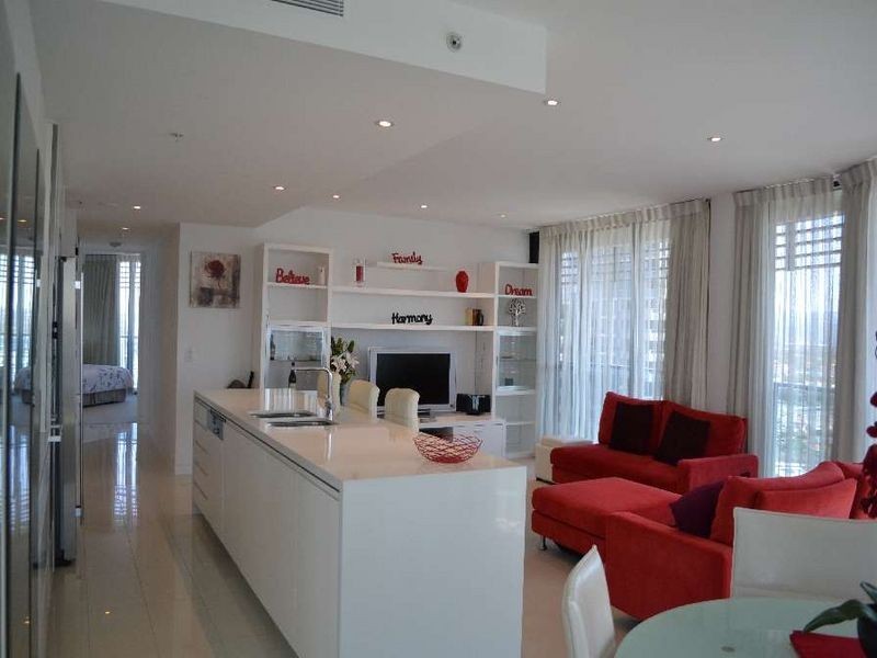 Mid Floor/4 Charles Avenue – Oracle, Broadbeach QLD 4218