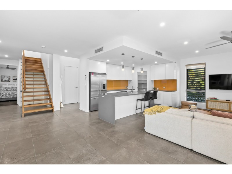 1/33 Avanti Street, Mermaid Waters QLD 4218