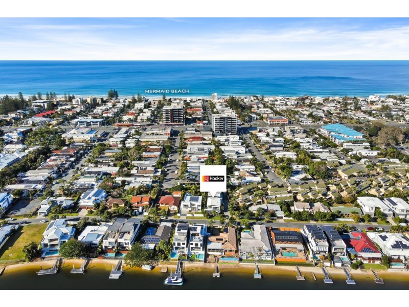 1/33 Avanti Street, Mermaid Waters QLD 4218