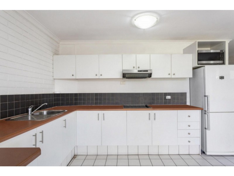 108/40 Surf Parade, Broadbeach QLD 4218