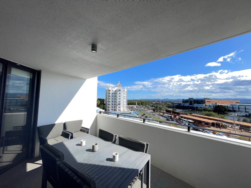 609/22 Surf Parade, Broadbeach QLD 4218