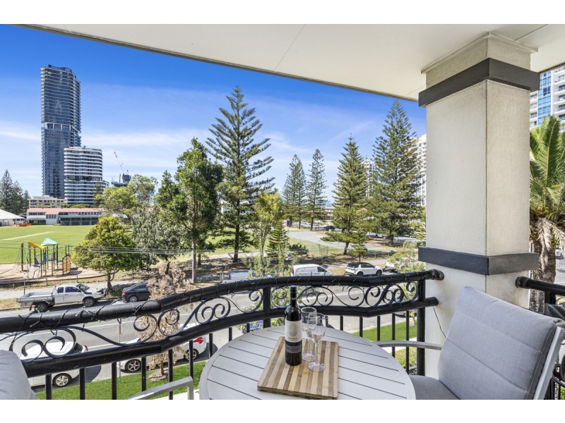 30/9-13 Margaret Avenue, Broadbeach QLD 4218