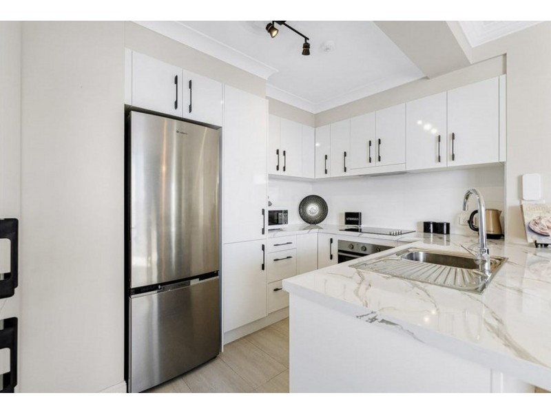 1901/24 Queensland Avenue, Broadbeach QLD 4218