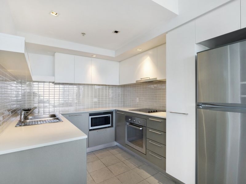 1705/18 Enderley Avenue, Surfers Paradise QLD 4217