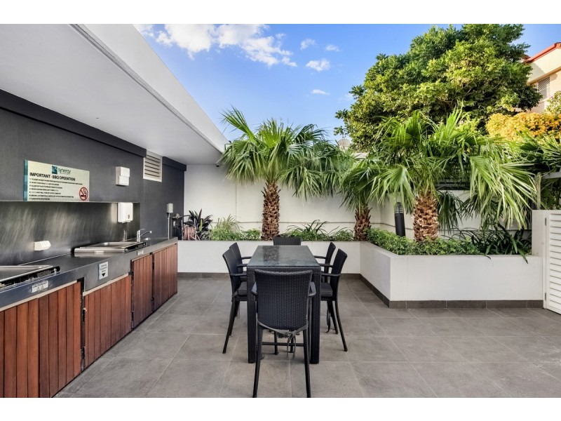 56/2729-2733 Gold Coast Highway, Broadbeach QLD 4218