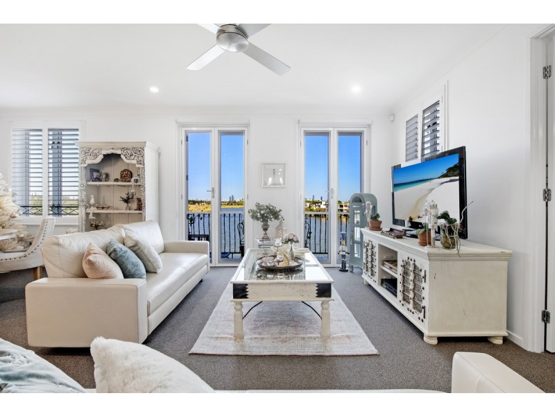 69/3030 The Boulevarde, Carrara QLD 4211