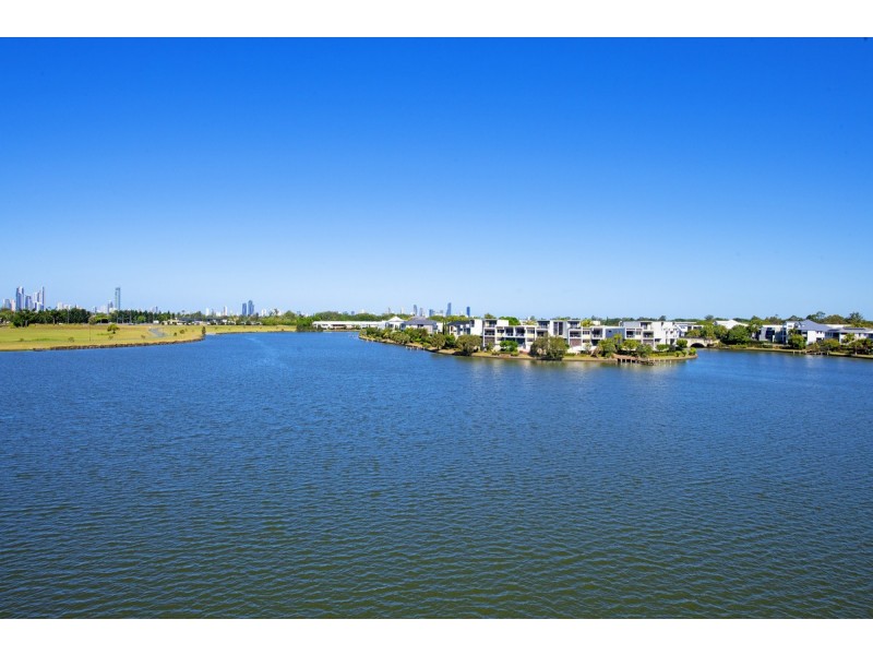 69/3030 The Boulevarde, Carrara QLD 4211