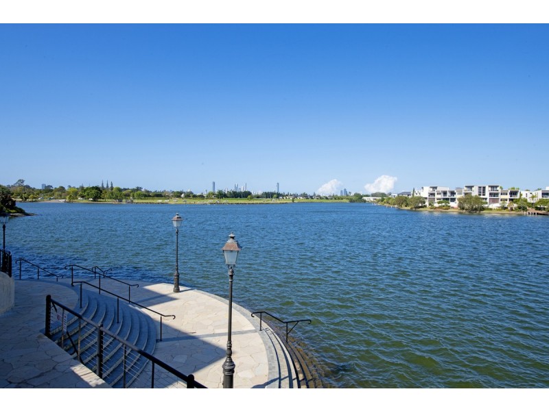 69/3030 The Boulevarde, Carrara QLD 4211