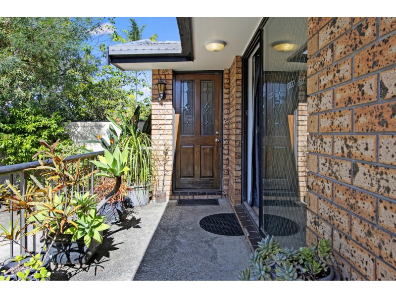 1/127 Sunshine Boulevard, Mermaid Waters QLD 4218